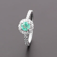 Cargar imagen en el visor de la galería, Anillo Color Halo Esmeralda
