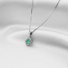 Cargar imagen en el visor de la galería, Dije Especial Esmeralda