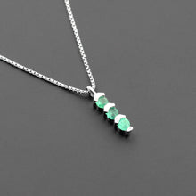 Cargar imagen en el visor de la galería, Dije Madrigal