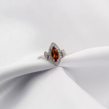 Cargar imagen en el visor de la galería, Anillo Ein con citrina