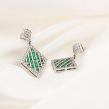 Cargar imagen en el visor de la galería, Aretes Astra