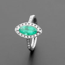 Cargar imagen en el visor de la galería, Anillo Esmeralda Marquise