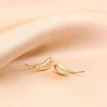 Cargar imagen en el visor de la galería, Arete Climber Lama