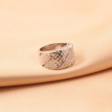 Cargar imagen en el visor de la galería, Anillo Insignia