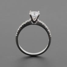 Cargar imagen en el visor de la galería, Anillo Kadu Oro Blanco