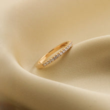 Cargar imagen en el visor de la galería, Argolla Elysée Oro Amarillo
