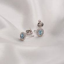 Cargar imagen en el visor de la galería, Aretes Avel - Topacio Azul
