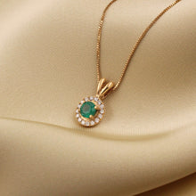 Cargar imagen en el visor de la galería, Dije Avel Redondo
