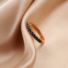 Cargar imagen en el visor de la galería, Anillo Natalie con Zafiro Azul
