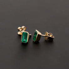 Cargar imagen en el visor de la galería, Aretes Samra 8x7mm
