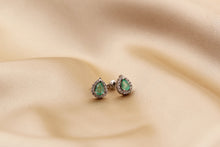 Cargar imagen en el visor de la galería, Aretes Green Pear
