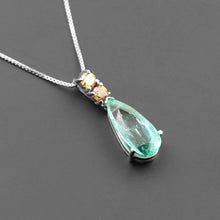 Cargar imagen en el visor de la galería, Green Tea Pendant
