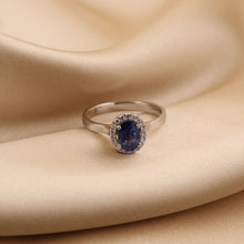 Cargar imagen en el visor de la galería, Anillo Mare con Zafiro Azul
