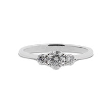 Cargar imagen en el visor de la galería, Anillo Tres Piedras
