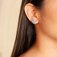 Cargar imagen en el visor de la galería, Aretes Color Charms
