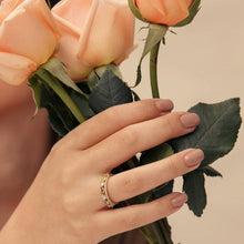 Cargar imagen en el visor de la galería, Anillo Magda
