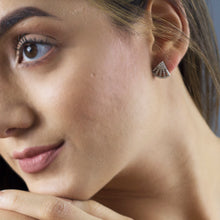 Cargar imagen en el visor de la galería, Aretes Fan
