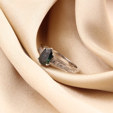 Cargar imagen en el visor de la galería, Anillo Rena
